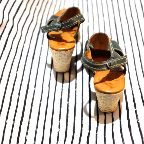 COPY - Lake blue leather buckled wedge sandals with crepe Sole - Picture 7 of 7